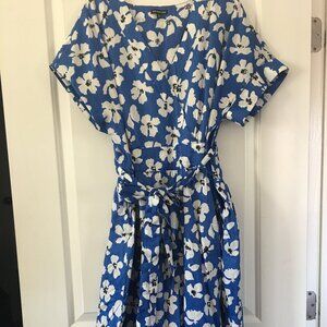 Blue and White Flowered Dress made  by Who What Wear Women's XL